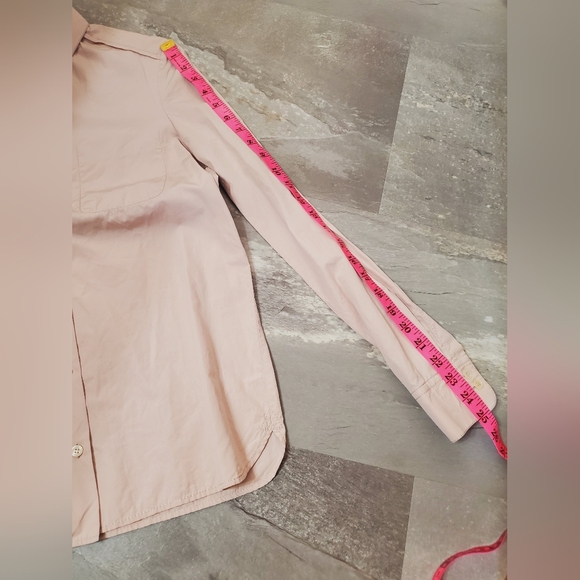 Chloé Light Pink Long Sleeve Button-Up Shirt. French. 100% Cotton. 2 US - Picture 5 of 10